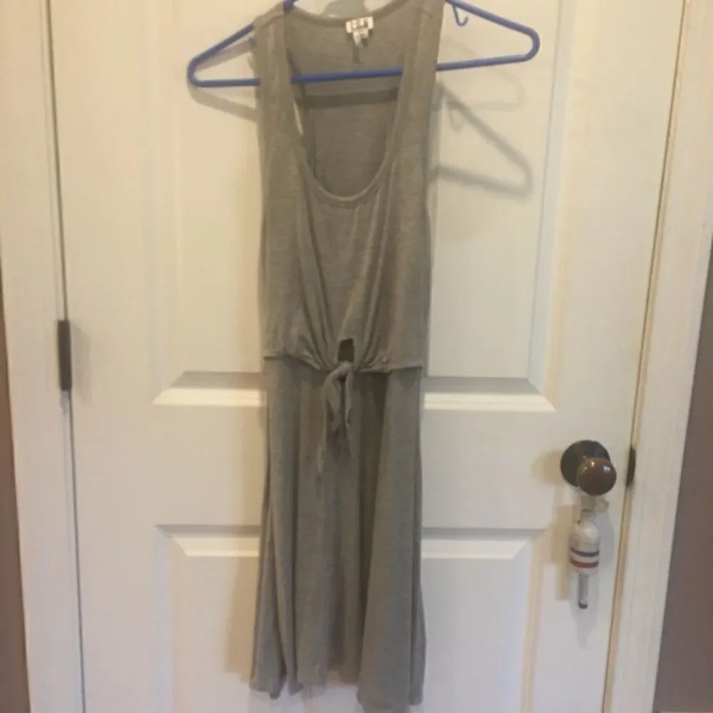 Heartloom XS gray sleeveless dress